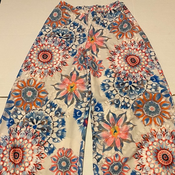 Ivriz flower pants - Picture 12 of 14